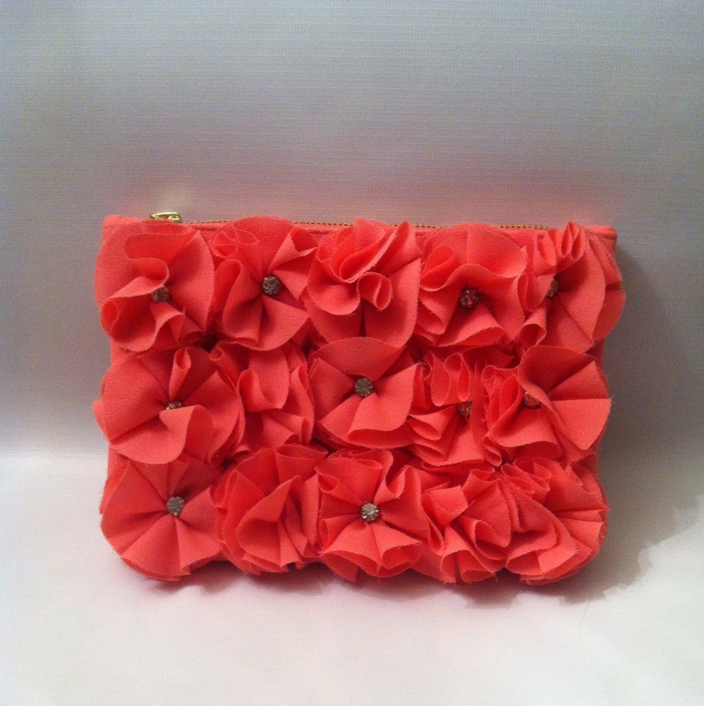 Coral Clutch